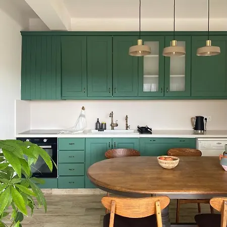 Διαμέρισμα Bright With Cosy Terrace Λεμεσός