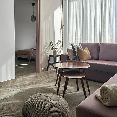 Apartment Bright With Cosy Terrace *