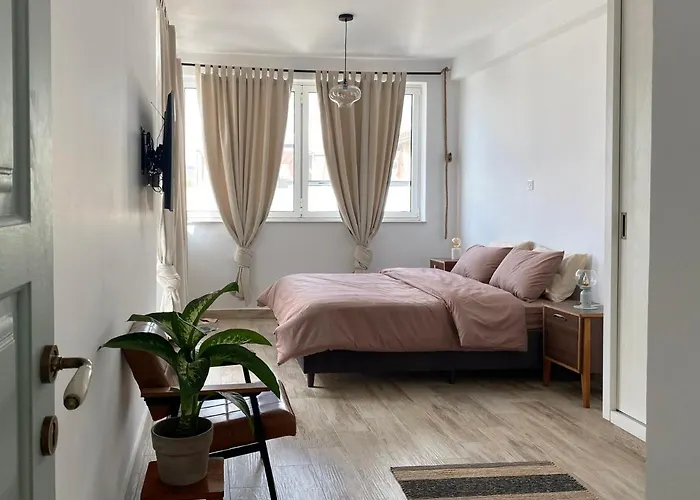 Bright With Cosy Terrace アパート