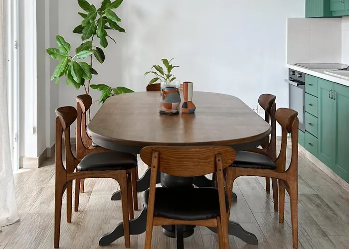 アパート Bright With Cosy Terrace